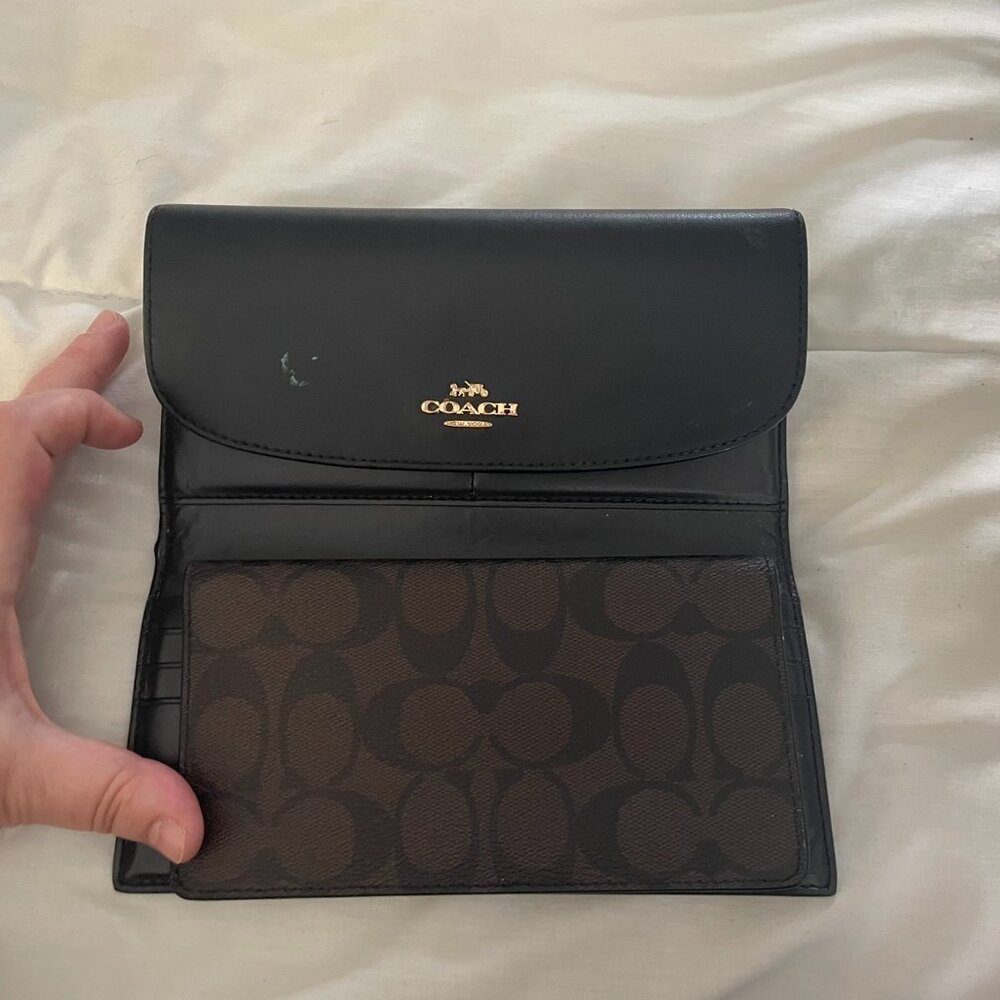 Coach Wallet - Picture 3 of 7